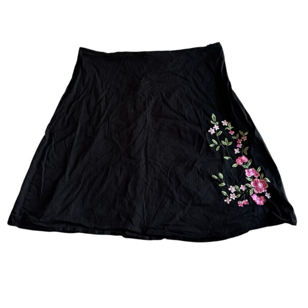 Club "Z" Collection Women's Black Floral Embroidered A Line Skirt Size 18